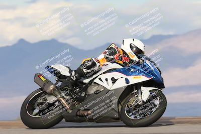 media/Nov-16-2025-Race Pace (Sun) [[8c5fa54630]]/Non Verified Riders (1st 20 Minutes)/7-Turn 9 Entry (210pm)/